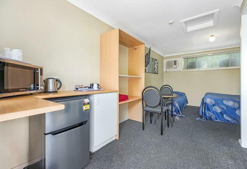 اتاق لوکس, Tamworth Lodge Motel