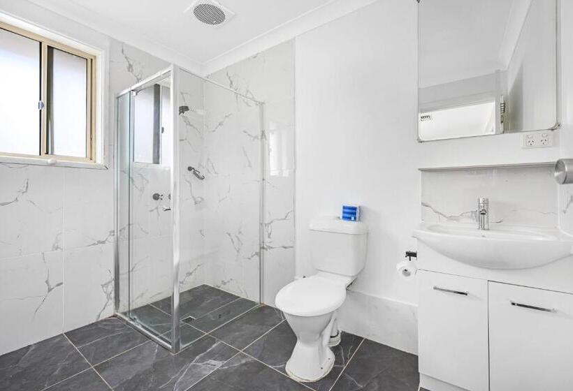آپارتمان لوکس 2 خوابه, Tamworth Lodge Motel