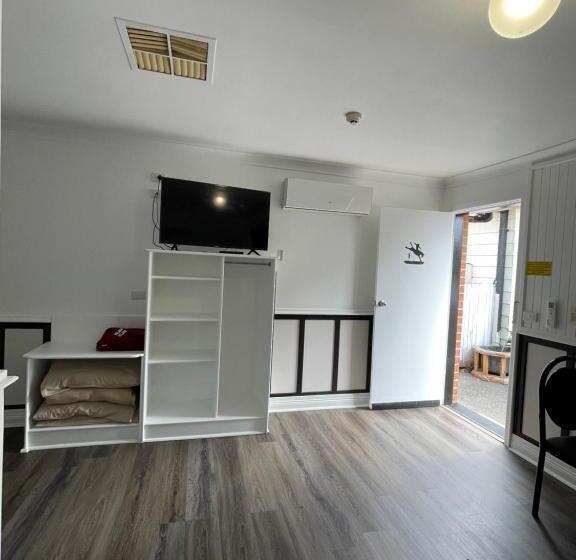 اتاق استاندارد برای معلولان, Tamworth Lodge Motel