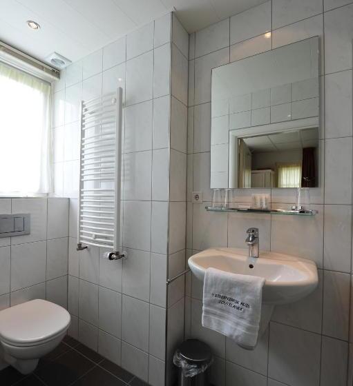 اتاق استاندارد سه نفره, T Streefkerkse Huis