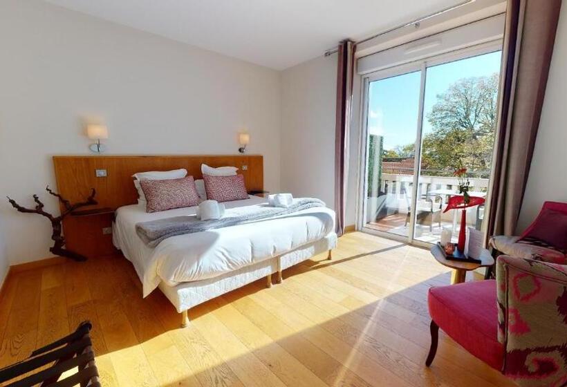 اتاق لوکس با بالکن, Villa Elisa M