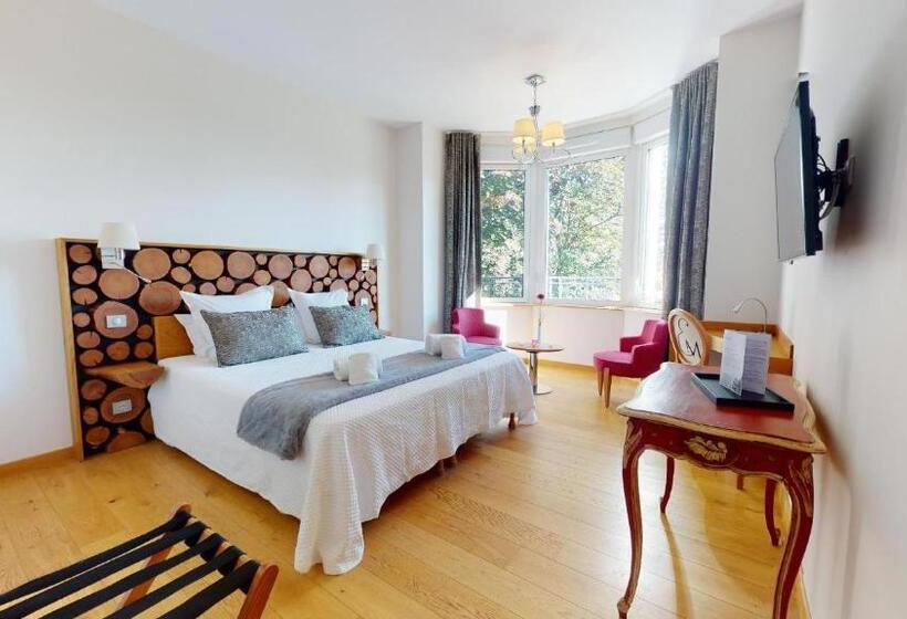 اتاق لوکس با بالکن, Villa Elisa M