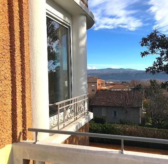 اتاق لوکس با بالکن, Villa Elisa M