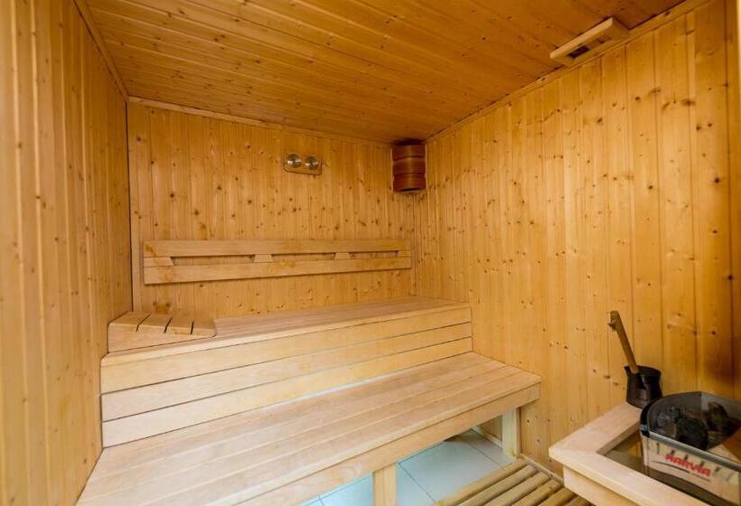 Апартаменты 4 Спальни, Sissi Park