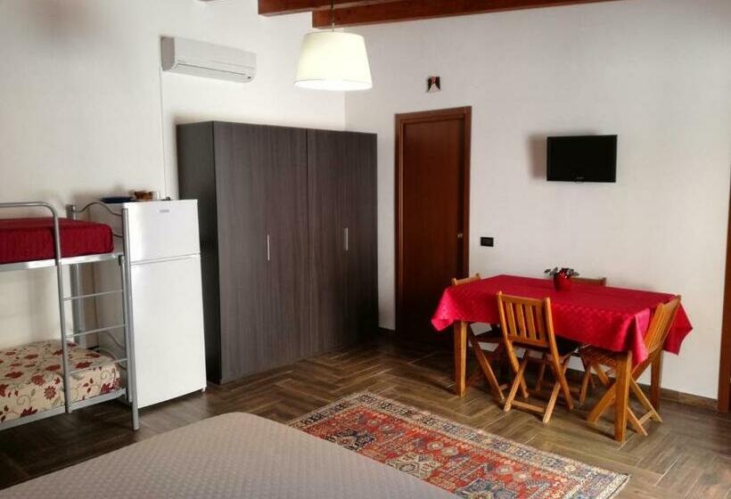 Quarto Quádruplo Deluxe, Molinello Station