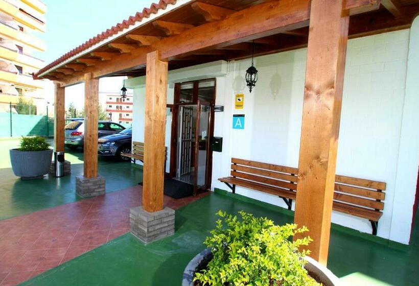 Апартаменты 1 Спальня Вид на Бассейн, Apartamentos Strelitzias