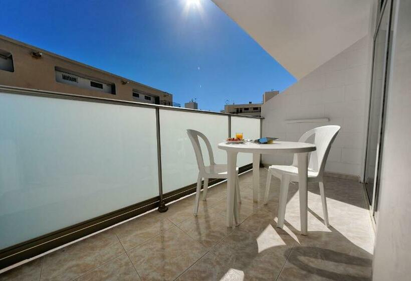 Апартаменты 1 Спальня Вид на Бассейн, Apartamentos Strelitzias