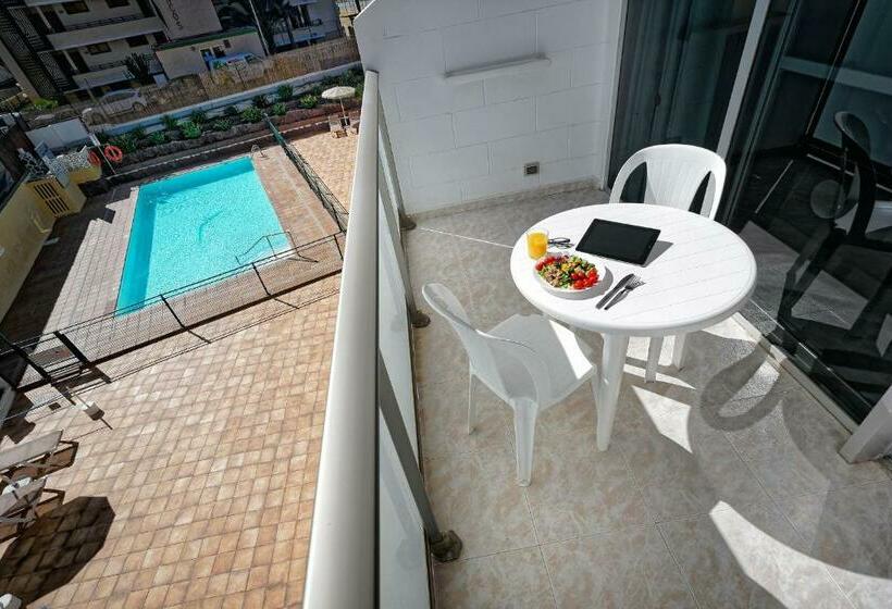 Apartamento 1 Quarto Vista Piscina, Apartamentos Strelitzias