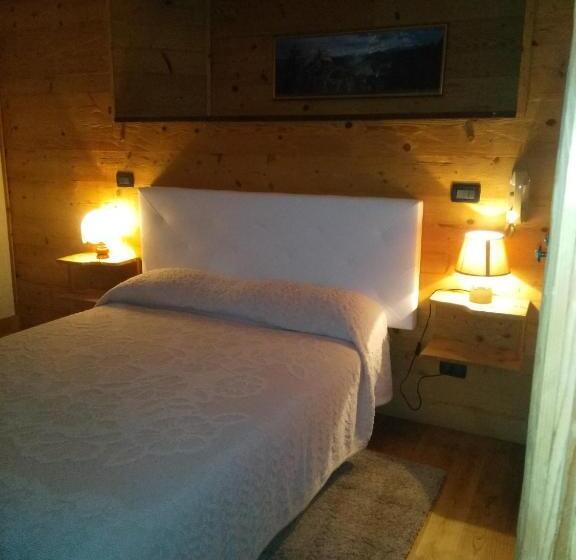 اتاق استاندارد سه نفره, Albergo Martinet