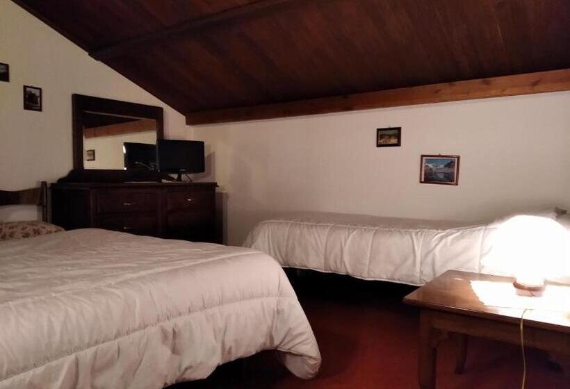 اتاق استاندارد سه نفره, Albergo Martinet