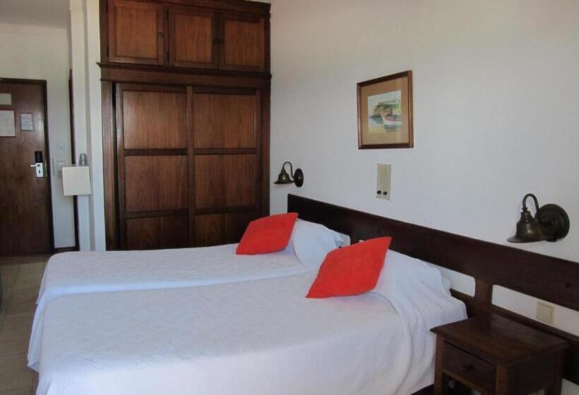 Quarto Estandar Vista Mar, Avenida Praia
