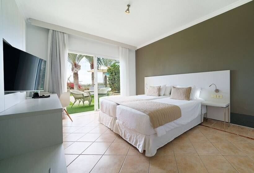 Quarto Estandar Vista Golfe, Bull Vital Suites & Spa Boutique Hotel - Adults Only