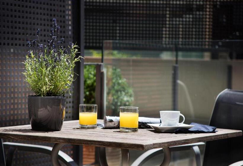 Номер Стандарт с Террасой, Casa Elliot By Bondia Hotel Group