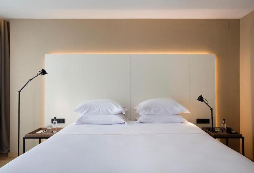 Люкс Повышенной Комфортности, Casa Elliot By Bondia Hotel Group