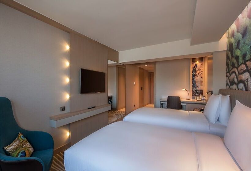 اتاق لوکس با بالکن, Doubletree By Hilton Hotel Istanbul   Sirkeci