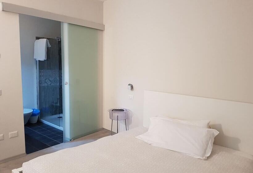Номер Стандарт Трехместный, Piccolo Hotel Olina