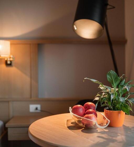 Номер Стандарт с Балконом, Apartmenthotel Ritterhof Suites & Breakfast