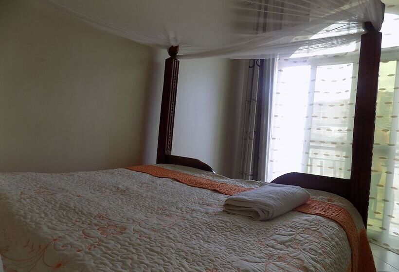 اتاق استاندارد, Relief Motel