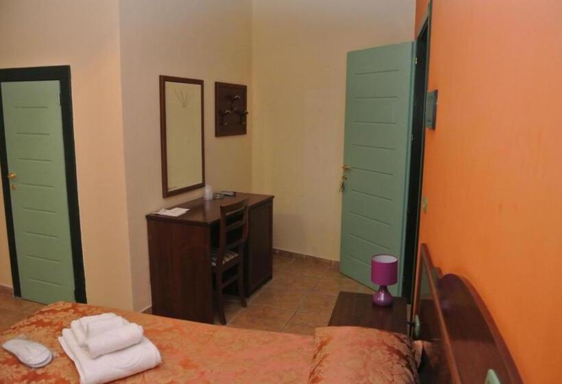 اتاق استاندارد, Locanda Degli Illustri