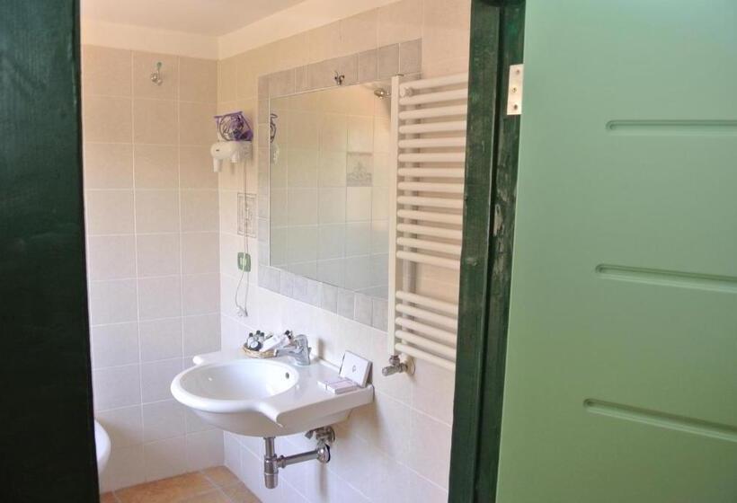 اتاق استاندارد, Locanda Degli Illustri