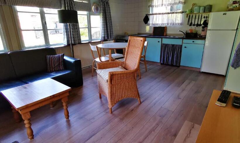 Хижина, Bed & Breakfast Prins Hendrik