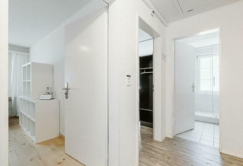 家庭间, Landgasthof Und Seminarhotel Lueg