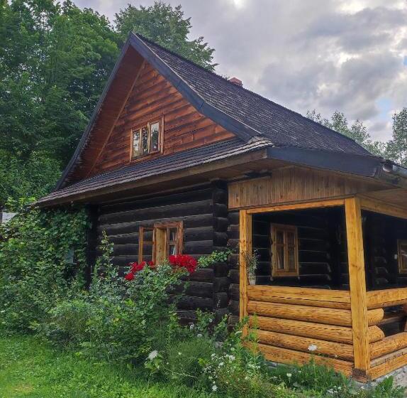 샬레, Stara Khata карпати