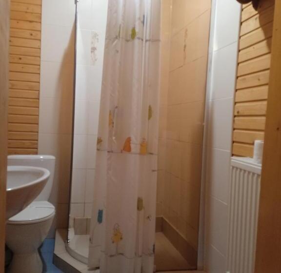 Quarto Triplo Estandar, Stara Khata карпати