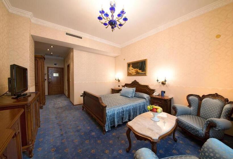 اتاق استاندارد, Grand Hotel London