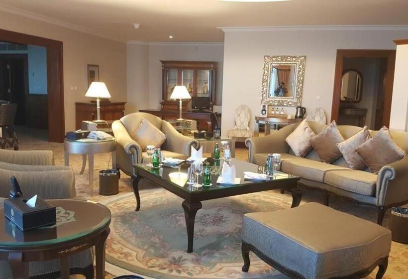 로얄 스위트, Abha Palace