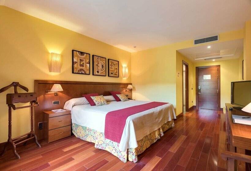 Habitación Superior, Monasterio De Boltana Spa