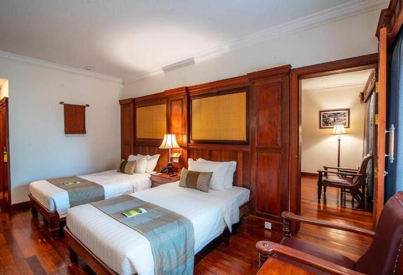 豪华家庭房间, Empress Angkor Resort & Spa