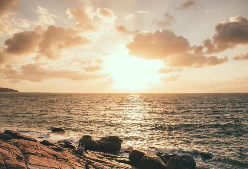 디럭스 테라스 룸 바다 전망, Nomads Magnetic Island