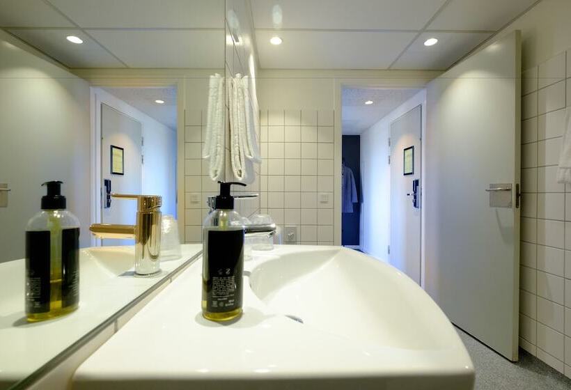 اتاق استاندارد سه نفره, Four Points Flex by Sheraton Ishoj