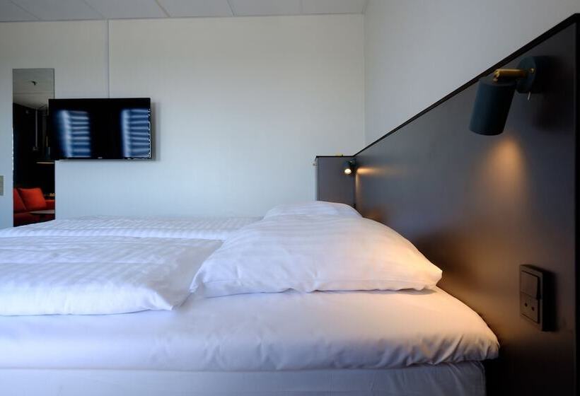 اتاق استاندارد سه نفره, Four Points Flex by Sheraton Ishoj
