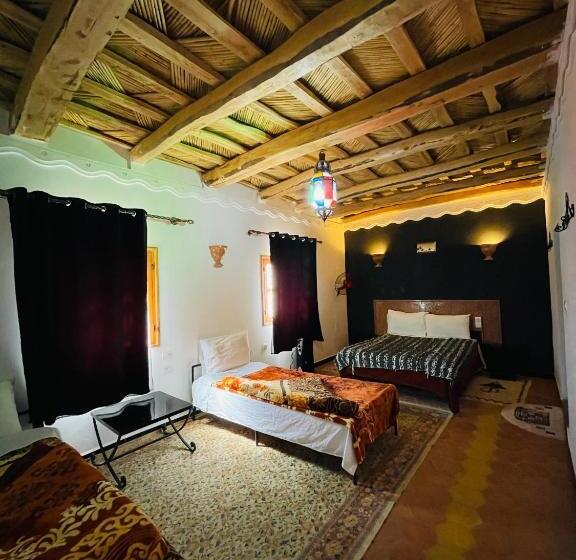 Standard Quadruple Room, Hiking Nomads Guesthouse