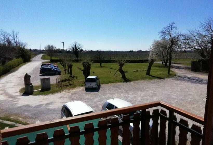 اتاق لوکس با بالکن, Agriturismo Al Gelso