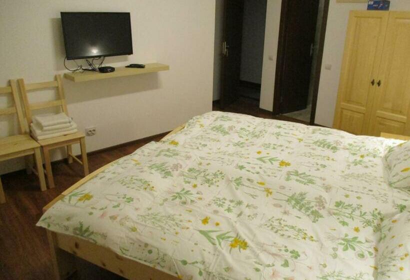 Номер Стандарт, Cabana Poiana Galdei