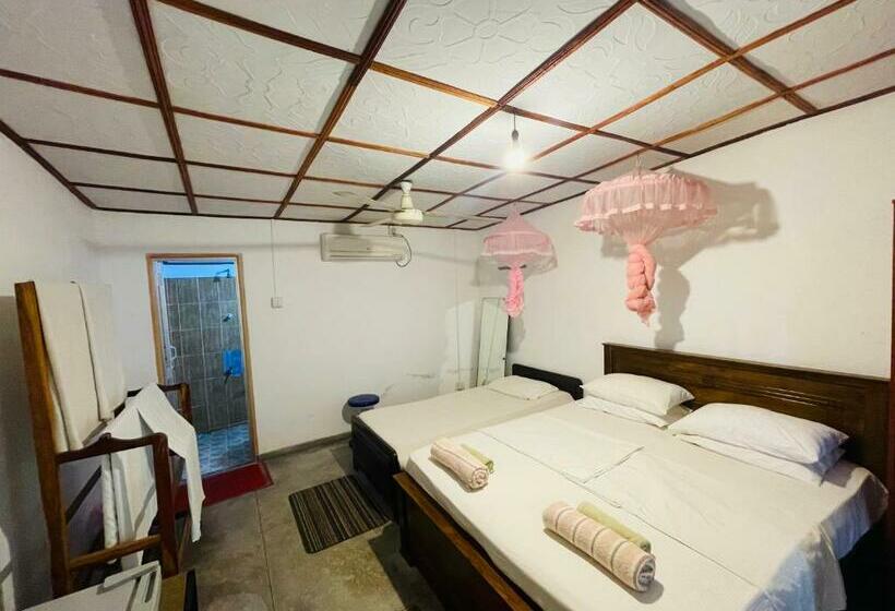 标准间, Mangala Lodge