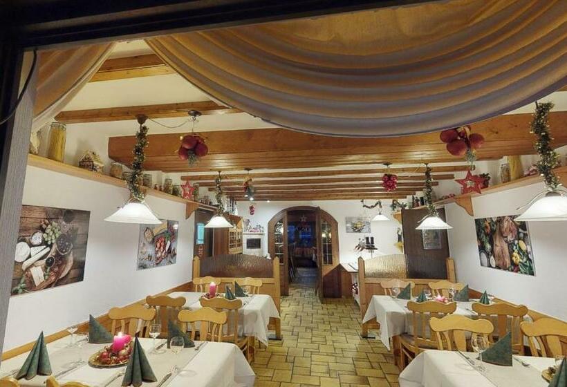 Номер Стандарт с Балконом, Erlebnislokal Lammersdorfer Hof