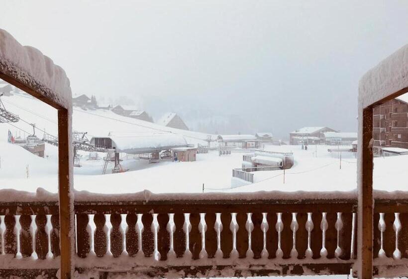 اتاق سوپریور با چشم‌انداز کوهستان, Chalet Montriond   Bike & Ski