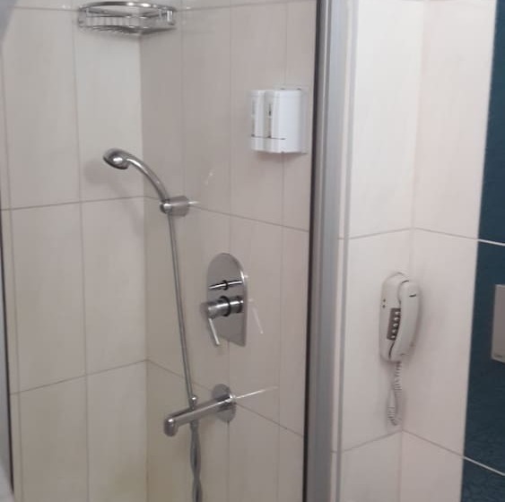 اتاق استاندارد, Cender