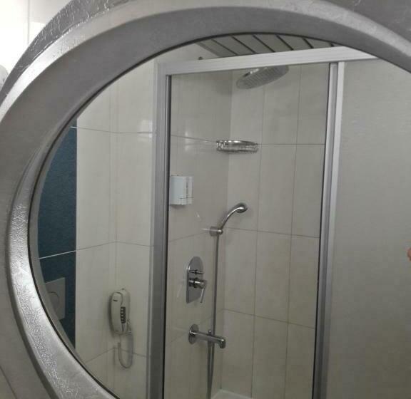اتاق استاندارد, Cender