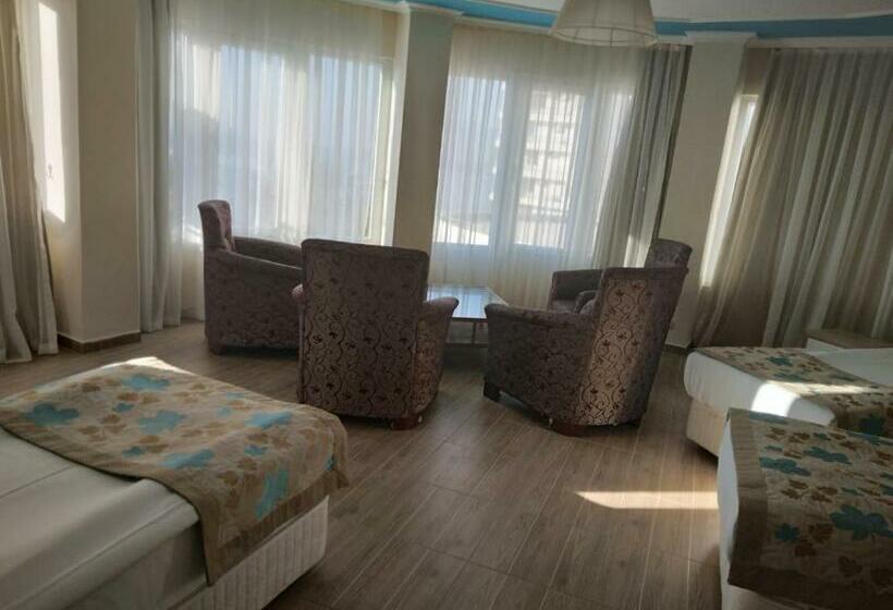 سوییت خانوادگی, Cender