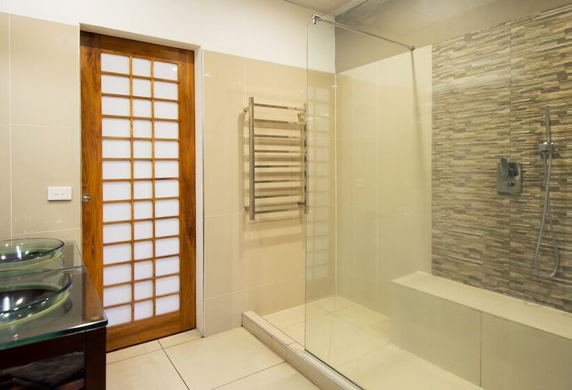 , Fatumaru Lodge