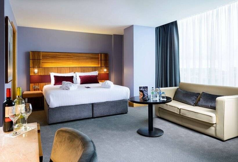 سوییت جونیور, Radisson Blu Hotel, Athlone