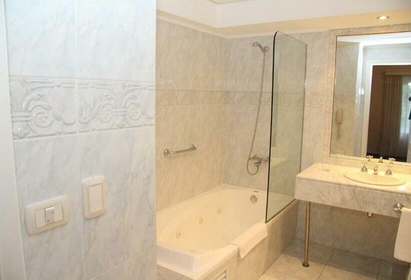 سوئیت سینیور, Parque Hotel Jean Clevers