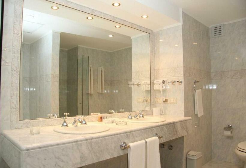 سوئیت سینیور, Parque Hotel Jean Clevers