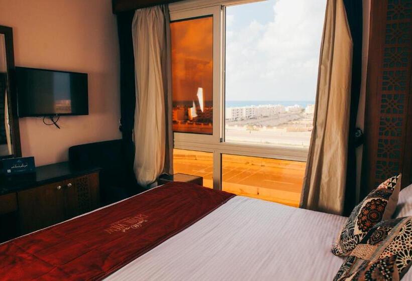 اتاق استاندارد با چشم‌انداز شهر, Retal View North Coast Aqua Park