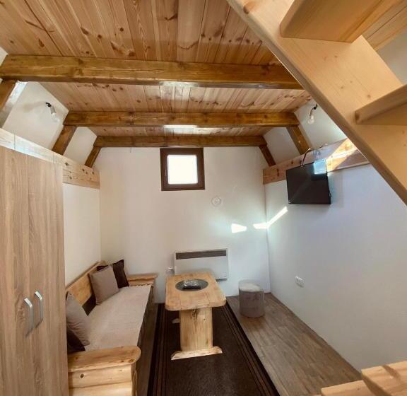 بانگلوی استاندارد, Bungalows And Rooms Ivan